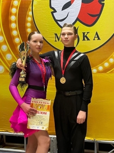 Блестящий дубль от 